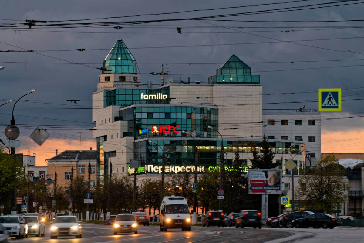 Торговый центр Олимп Тверской проспект вид с Капошвара